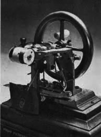 inventan  la primera maquina de coser estadounidense