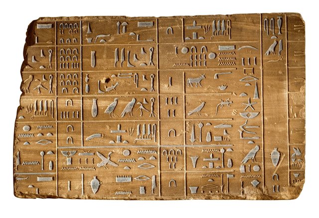 2400 A.C en egipto se inventan un calendario presico que debido a su regularidad matematica se uso incluso en la edad media
