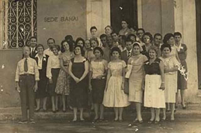 Adoptan el nombre Adventistas del Séptimo día.