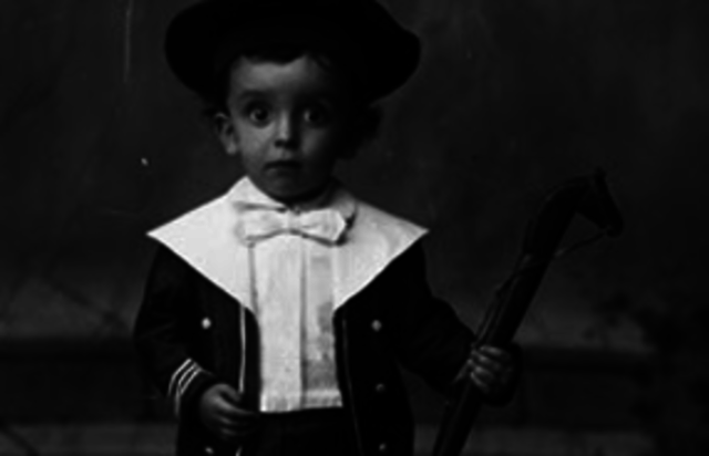 ADULTOS EN MINIATURA