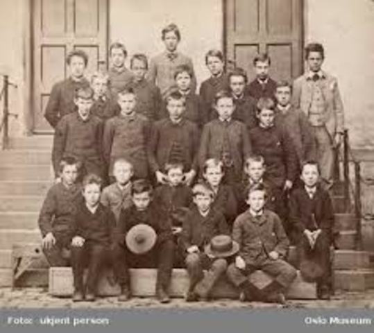 Se da origen al niño escolar.