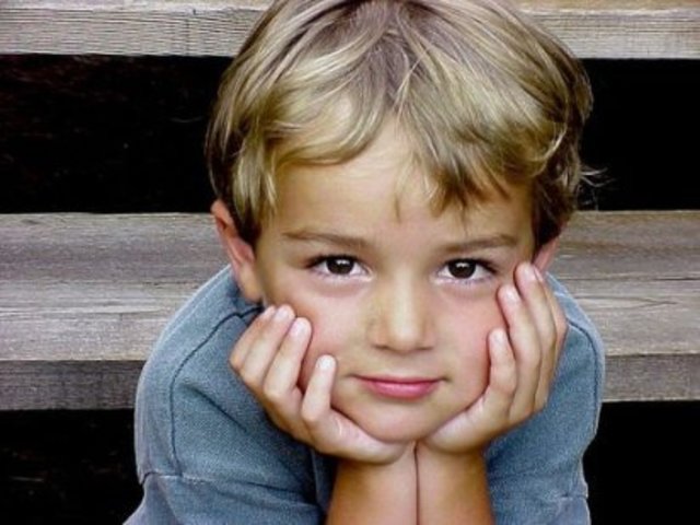 Hombre de tamaño reducido SIglo XII - XIII