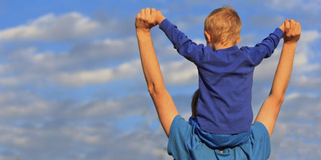 Teoría evolutiva del cambio en las relaciones paternofiliales