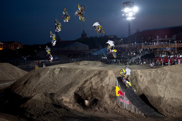 PRIMER ESTADIO DE MOTOCROSS