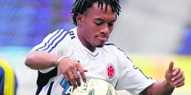 se confirmó oficialmente que Cuadrado jugaría a préstamo en el Lecce para la Temporada 2011/2012