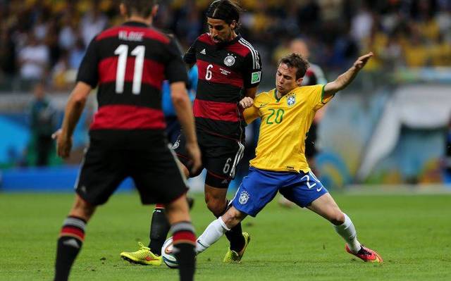 ALEMANIA GOLEA A BRASIL