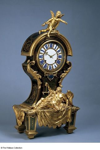 Pedestal Clock