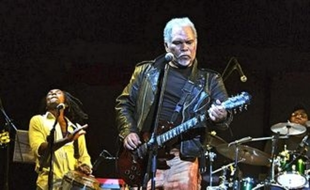 MAXIMOS OPONENTES DE LA BACHATA