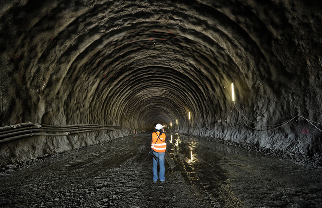 Discovers the Tunnel