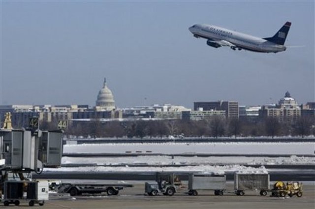 CASTLE "bumps" into BECKETT at Reagan National Airport