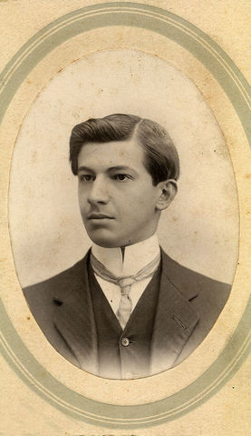 Fundacion del colegio Tulio Enrique Tascón.