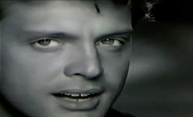 Jorobado de Notre Dame, cantado por Luis Miguel"Sueña"