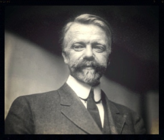 ESCUELA DE ADMINISTRACIÓN CLÁSICA - Henry Fayol