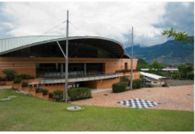La creación de una facultad de ciencias sociales