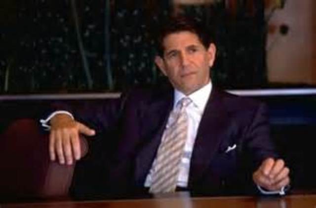 Ed presents their new partner that will help on the case.