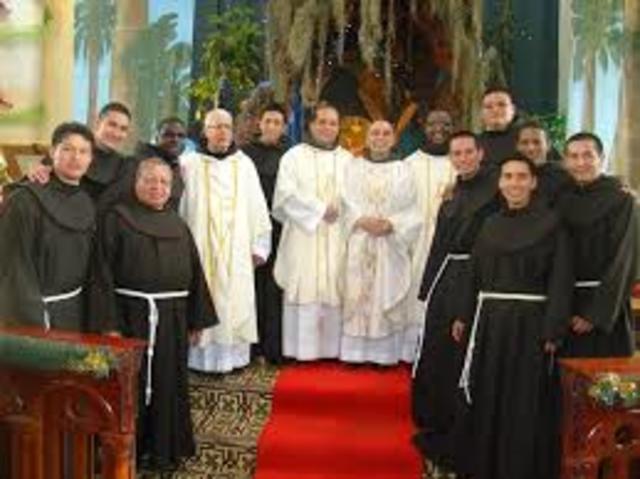 Inicia la edificación de una epecifíca casa de estudios provinciales en Bogotá.