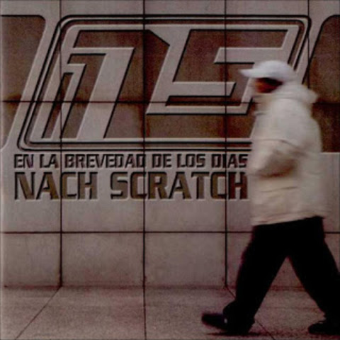 Lanza su primer album : En la brevedad de los dias