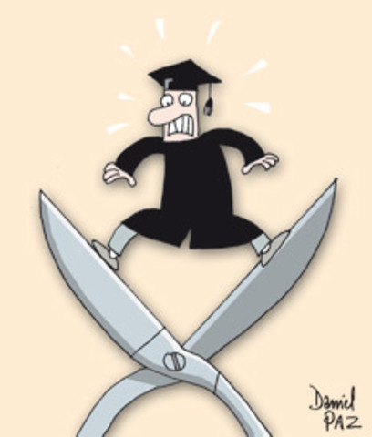 Primeras crisis académica en la universidad.