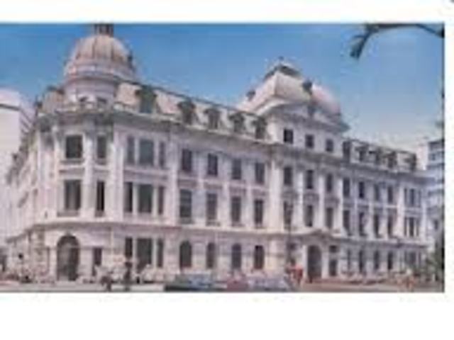 Aparicion de La Universidad