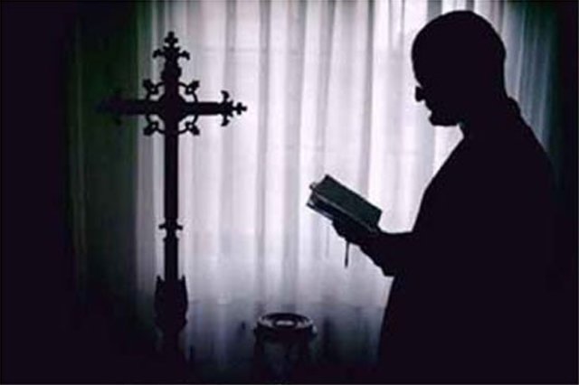 Escazes de religion.