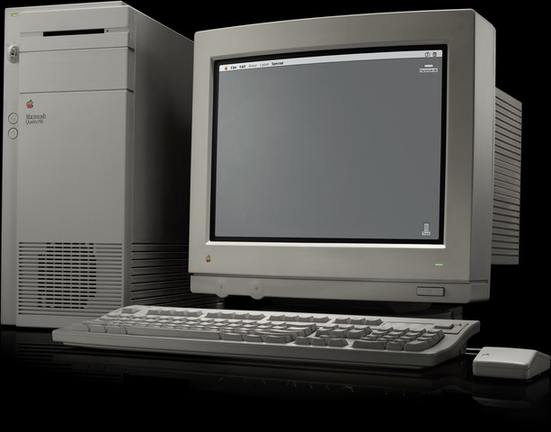 Apple Macintosh Quadra 950 was released