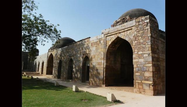 UNIVERSIDAD EN LA COLONIA  SIGLO XX