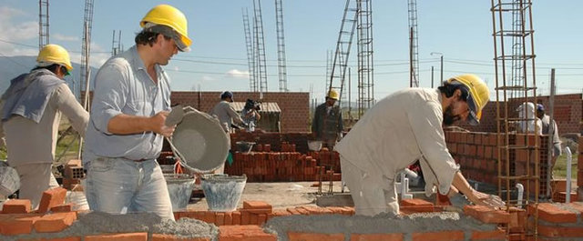 Construccion casa de estudios