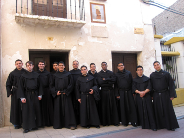 ADMITIDOS PRIMEROS NOVICIOS