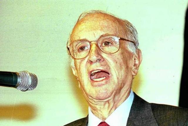 Restauración del Colegio de San Buenaventura y su reconocimiento como Universidad: Ampliación de la Psicología.