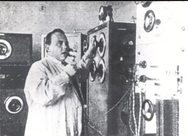 Aparece la radiodifusión