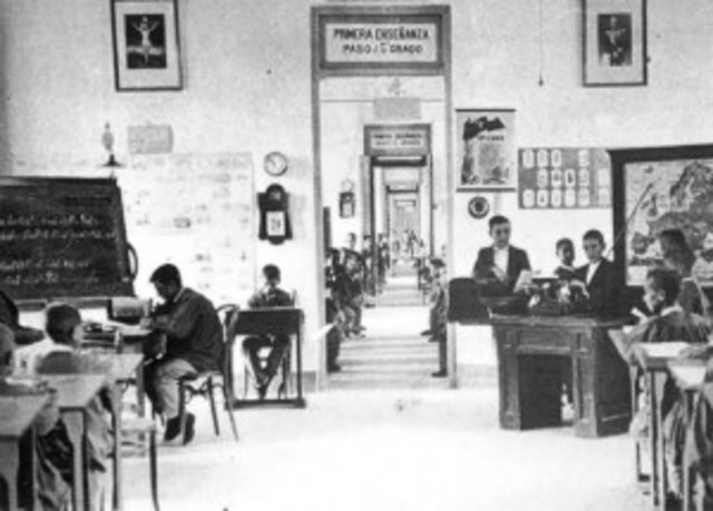 Evolución de las Escuelas del siglo VIII