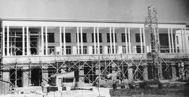 UNIVERSITAS SIGLOS XII Y XIII