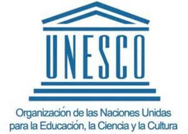Creación de la Comisión Mexicana de Corporación con la Unesco presidida por la SEP