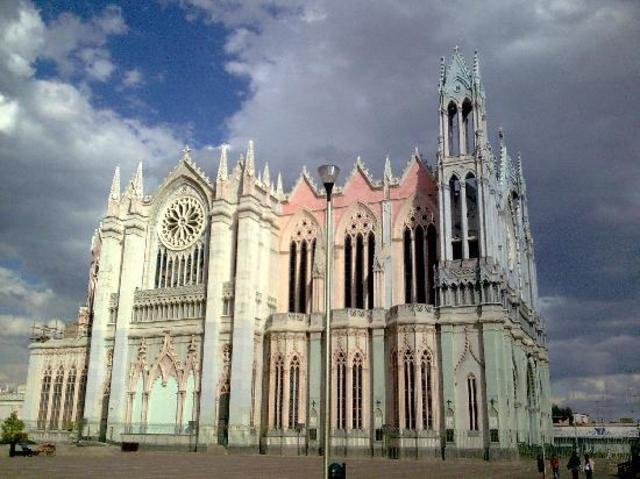 Templo Expiatorio del Sagrado Corazón de Jesús León, Guanajuato