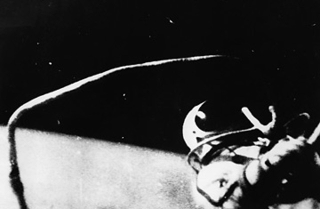Première sortie dans l'espace
