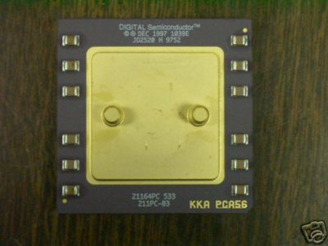 Primer microprocesador DEC Alpha.