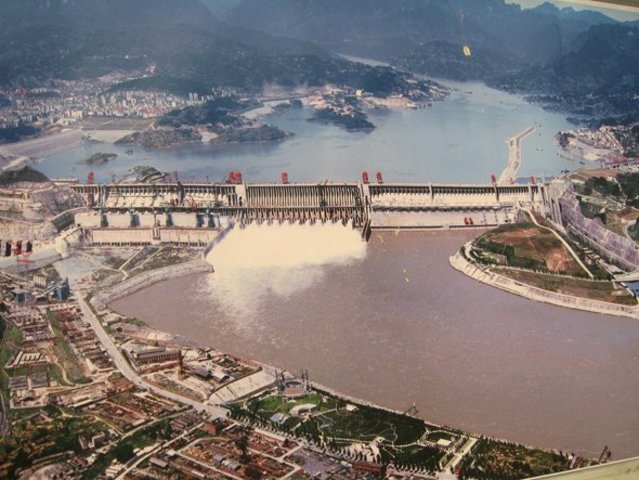 Building of the Three Gorges Dam