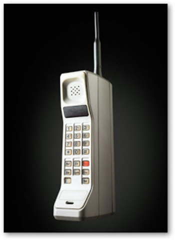 The First Handle Mobile Phone in the US Market