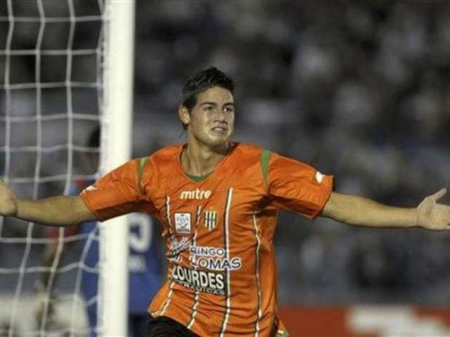 Primer partido de James (Envigado)