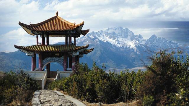 China año 2000 A.C.