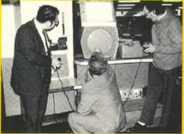 DEC introduce su primera súper minicomputadora