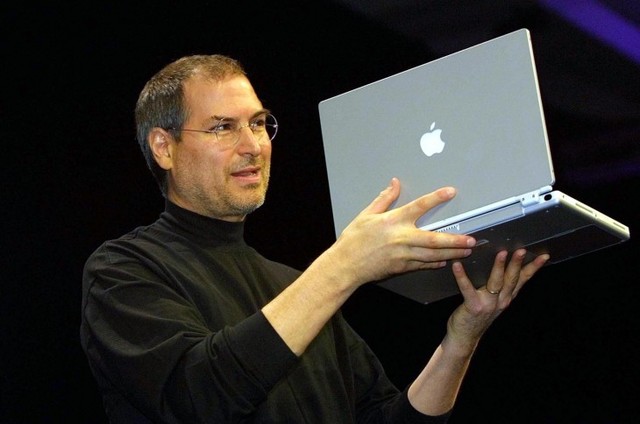 PowerBook Titanium Introduced