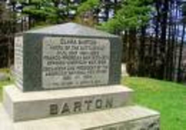 Clara Barton dies
