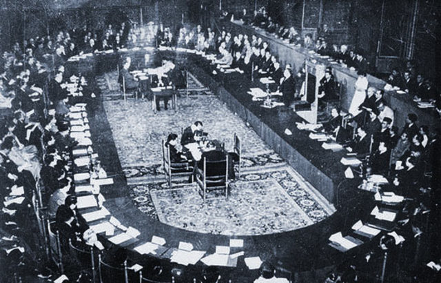 The Dutch Officially Recognized Indonesia's Independence