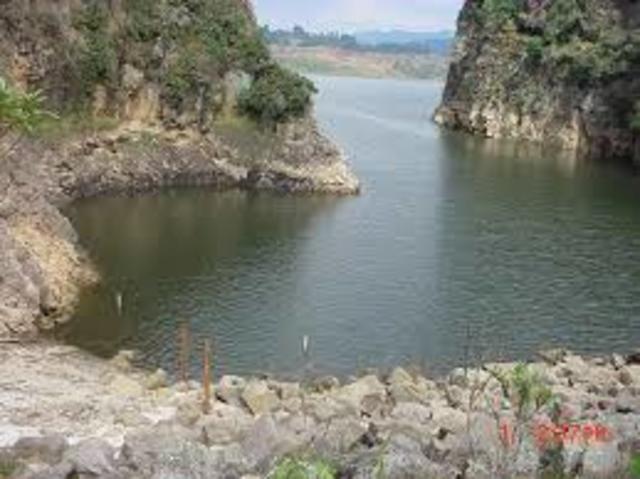 adquisicion de proyectos y alternativas que resolvieron el problema del agua de la ciudad