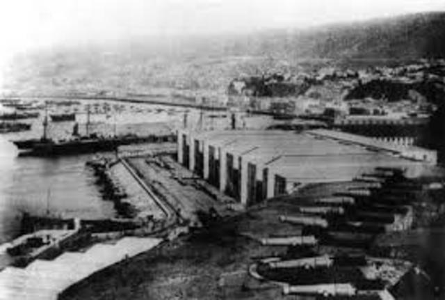 entran en vigor los Acuerdos de Bretton Woods