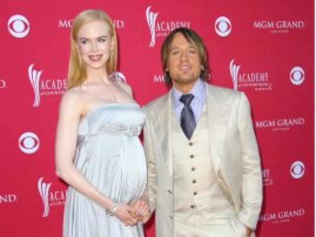 Nicole Kidman gives birth to baby girl