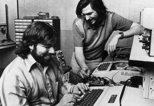 Steve jobs & Steve Wozniak work on The Apple I