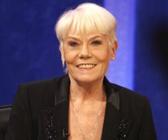 Ex-Eastender Wendy Richards reveals cancer battle