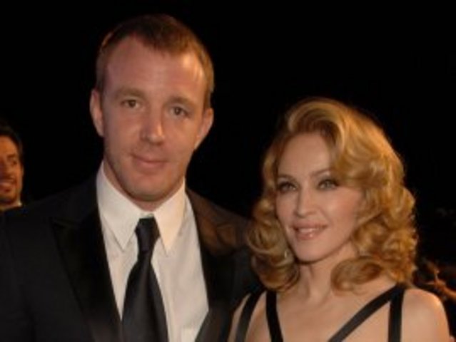 Madonna and Ritchie to divorce